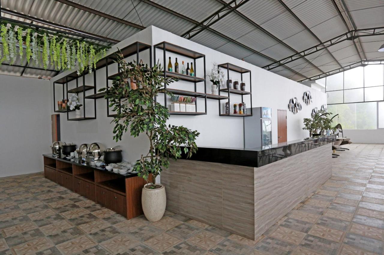 Hotel Lereng Bromo Pasuruan Exteriér fotografie